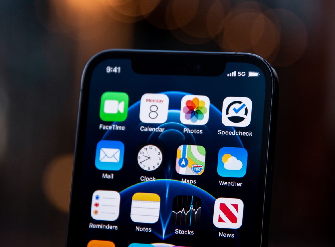 罗湖苹果手机维修分享为什么 iPhone 12 在冬季会自动关机 
